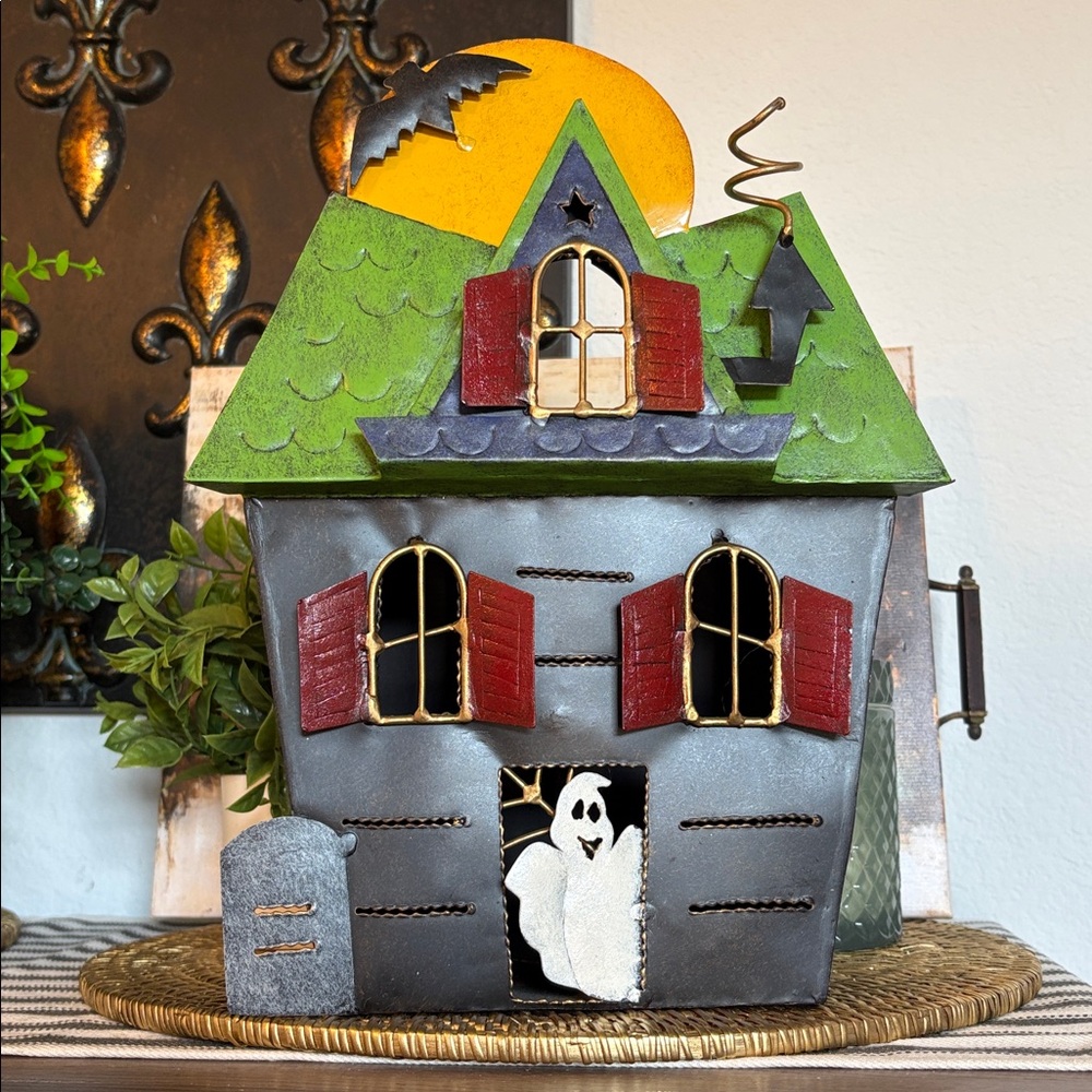 💎RARE💎Vintage 3D Metal Haunted House Candleholder “Lantern”